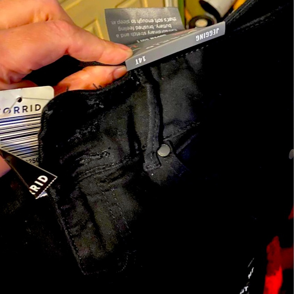 Black torrid jeggings 14t brand new with tags